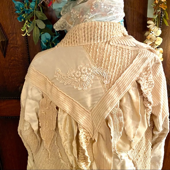 Sz L Ivory mixed media long bohemian coat - Picture 6 of 16